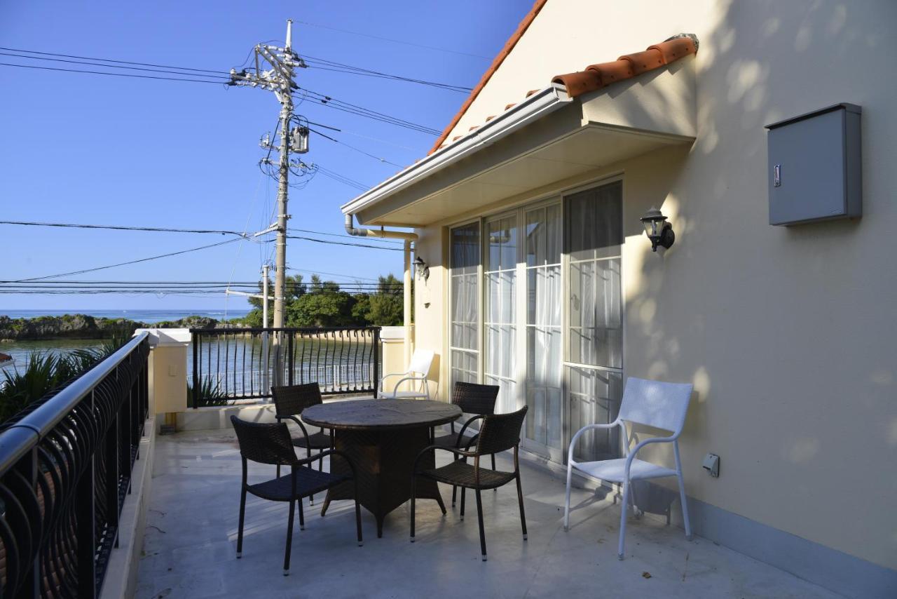 Maeda Biru House Villa Onna Eksteriør bilde